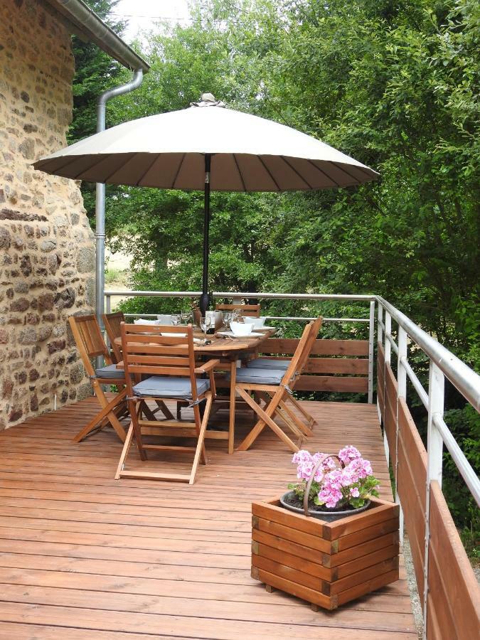 Вилла L'Etang Val-Couesnon Экстерьер фото